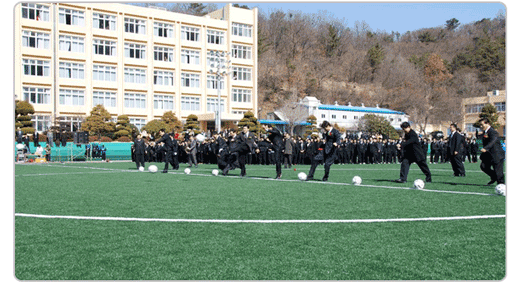 인조잔디 구장 개장식 시축